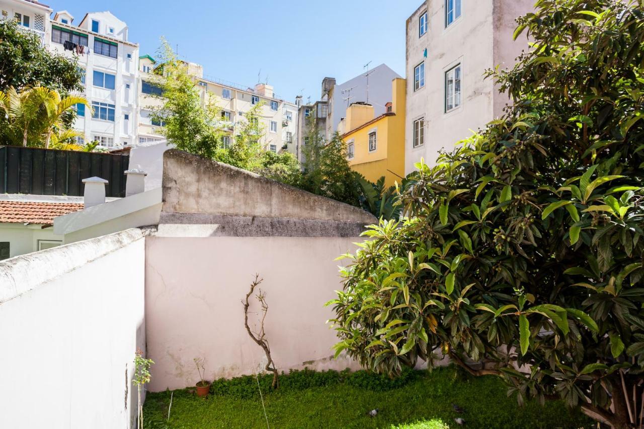 Joivy Fernando Pessoa Apartments Lisbon Bagian luar foto